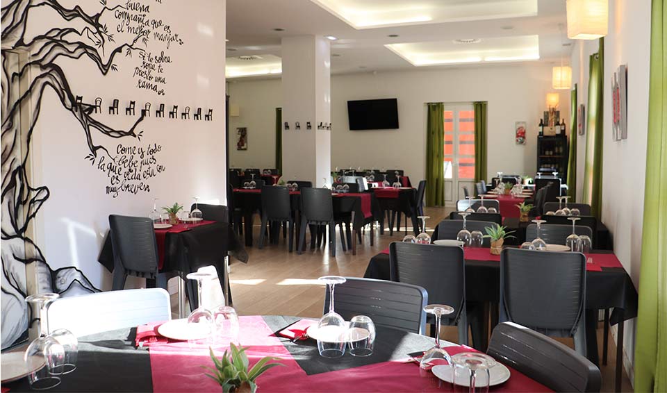 interior-restaurante-hotel-oleum-belchite