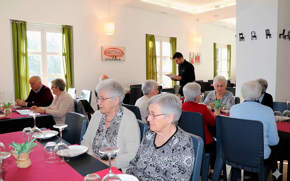 Restaurante Oleum en Belchite preparado para grupos del IMSERSO