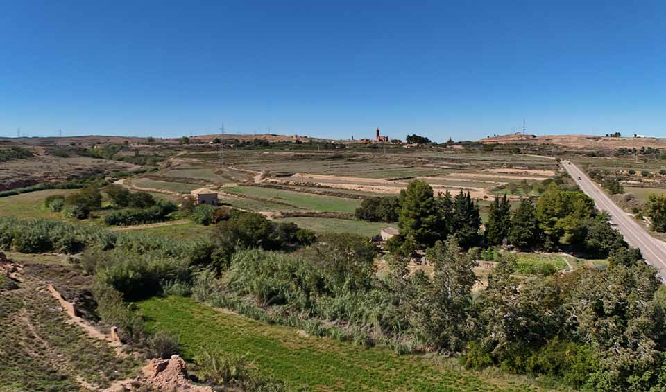 Paisaje rural del Campo de Belchite, entorno de la Ruta del Hielo

